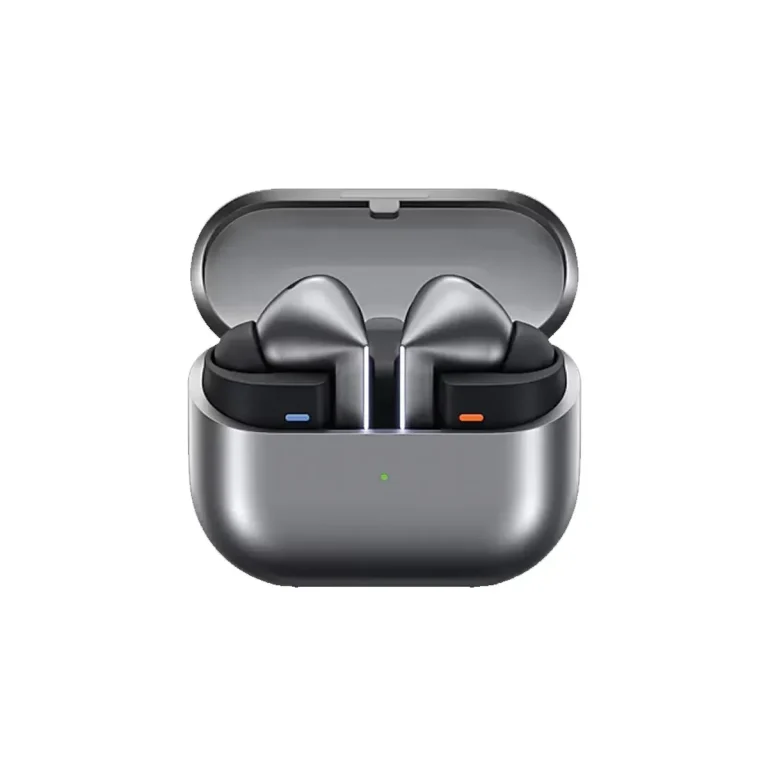 هدفون بلوتوثی سامسونگ مدل Galaxy Buds۳ Pro دارای نویز کنسلینگ فعال (ANC)، درگاه شارژ USB Type-C، شارژ بی سیم، با قابلیت اتصال به چند دستگاه، پشتیبانی از فرمان لمسی، پشتیبانی از دستیار صوتی، مقاوم در برابر آب