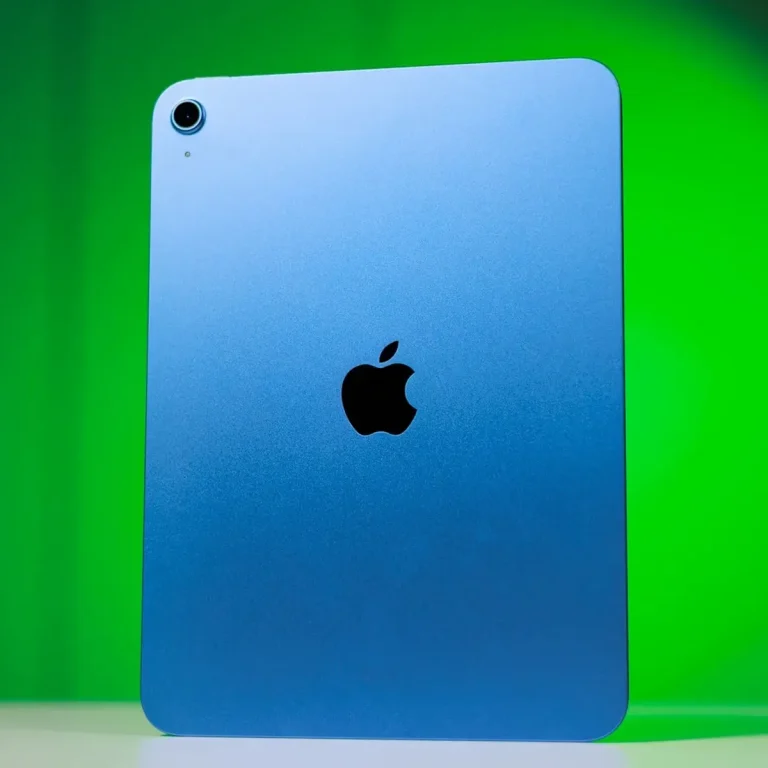 تبلت ۱۱ اینچ اپل مدل iPad ۲۰۲۵ Wi-Fi ظرفیت ۱۲۸ گیگابایت و رم ۶ گیگابایت