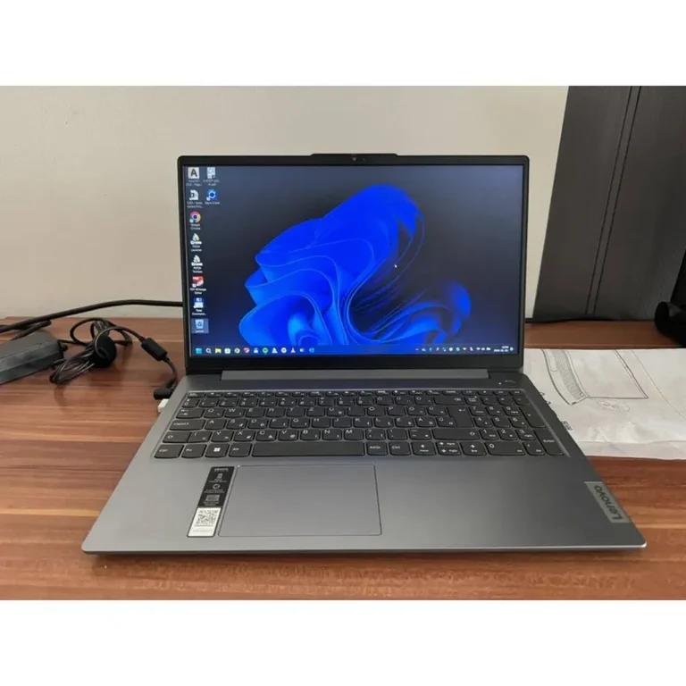لپ تاپ ۱۵.۶ اینچی لنوو مدل IdeaPad Slim ۳ ۱۵IRU۸-i۳ ۱۳۰۵U-۸GB LPDDR۵-۲۵۶GB SSD-TN