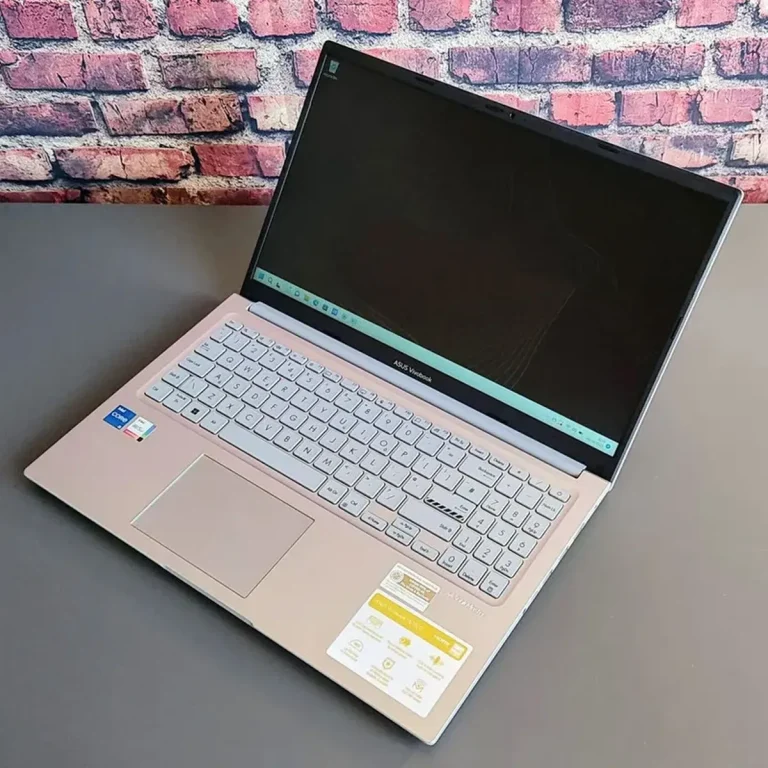 لپ تاپ ۱۵.۶ اینچی ایسوس مدل Vivobook ۱۵ X۱۵۰۴ZA-NJ۲۴۷-i۷ ۱۲۵۵U-۸GB DDR۴-۵۱۲GB SSD-IPS