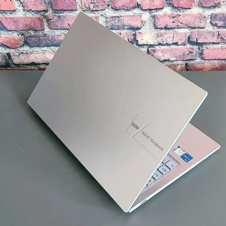 لپ تاپ ۱۵.۶ اینچی ایسوس مدل Vivobook ۱۵ X۱۵۰۴ZA-NJ۲۴۷-i۷ ۱۲۵۵U-۸GB DDR۴-۵۱۲GB SSD-IPS