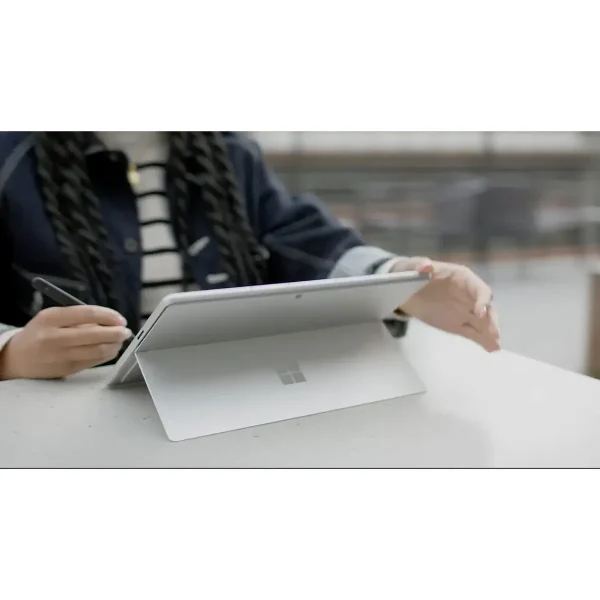 تبلت 13 اینچی مایکروسافت مدل Surface Pro 10-Core Ultra 7 165U ظرفیت 256 گیگابایت و رم 16 گیگابایت به همراه کیبورد Surface Pro Copilot و قلم Slim Pen 2 - تصویر 20